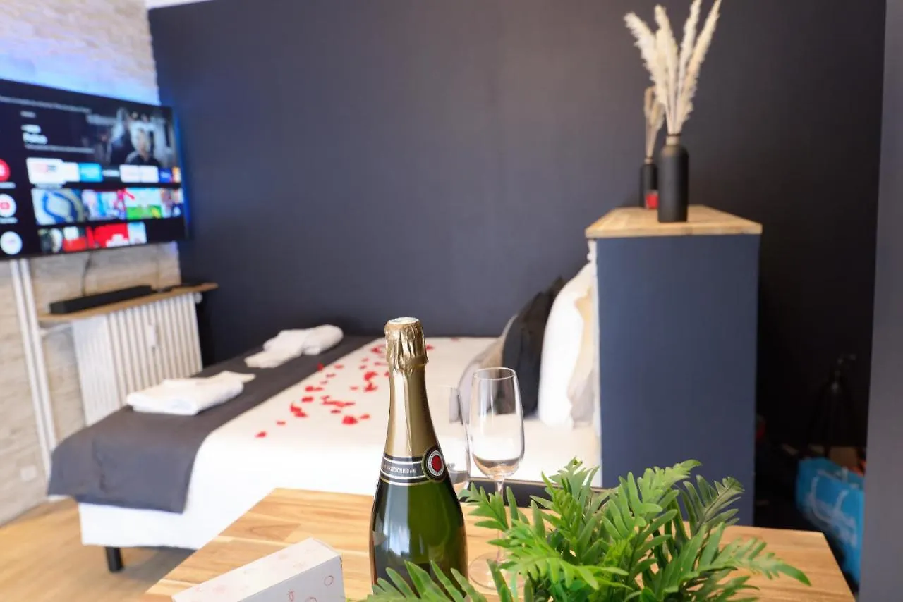 Apartment Spa & Love - Balneo - Queen Size - Cocooning Aulnat