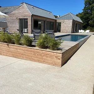 magnifique-villa-avec-piscine-a-5-min-des-plages.inbrittany.com/