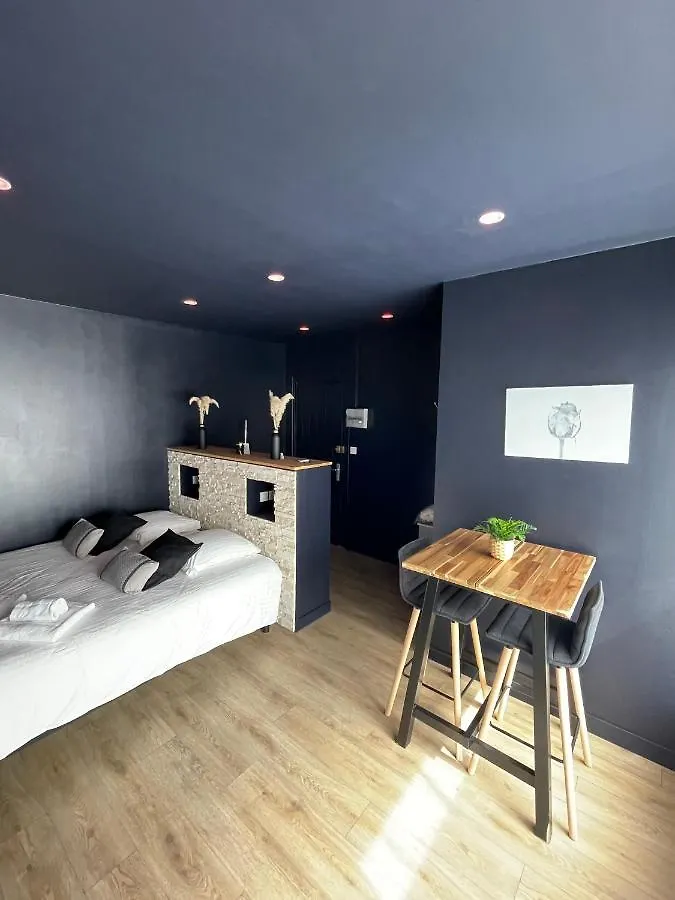 Spa&Love - Balnéo - Queen size - Cocooning Aulnat Appartement